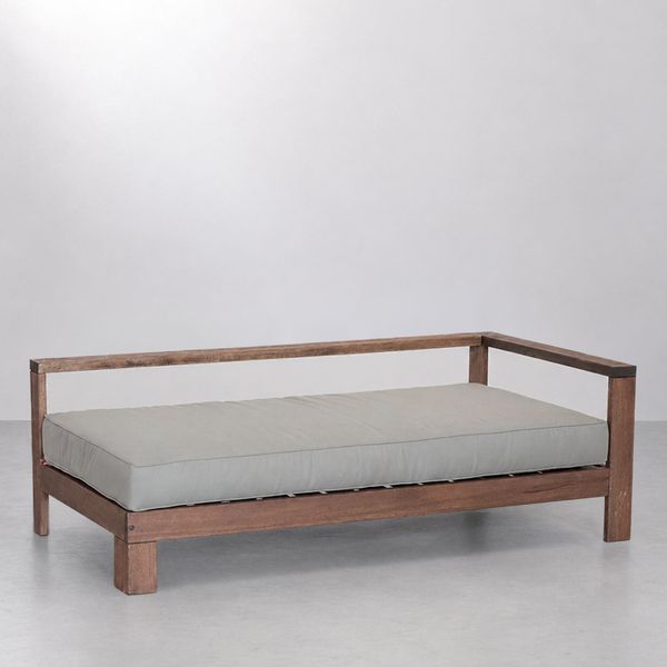 sofa sem almofadas
